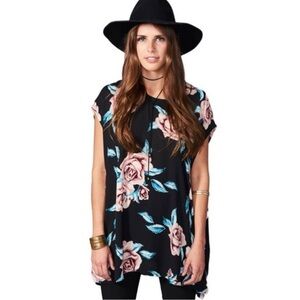 Show Me Your Mumu Faith Tunic Cap Sleeve Blouse Floral Print Black Pink Large